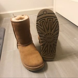 Classic Short UGG Australia Boots Chestnut Size 8
